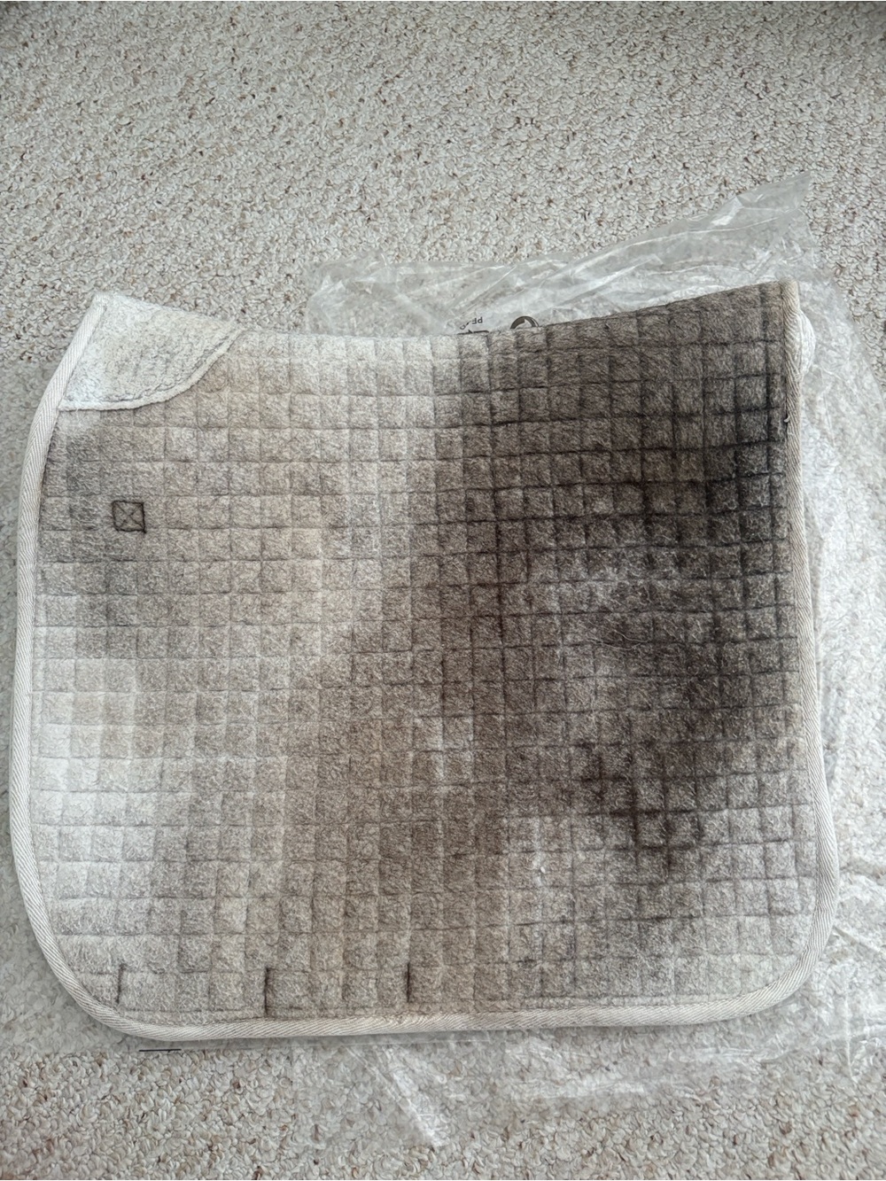 Back on Track Dressage Saddle Pad - White - Picture 6 of 10